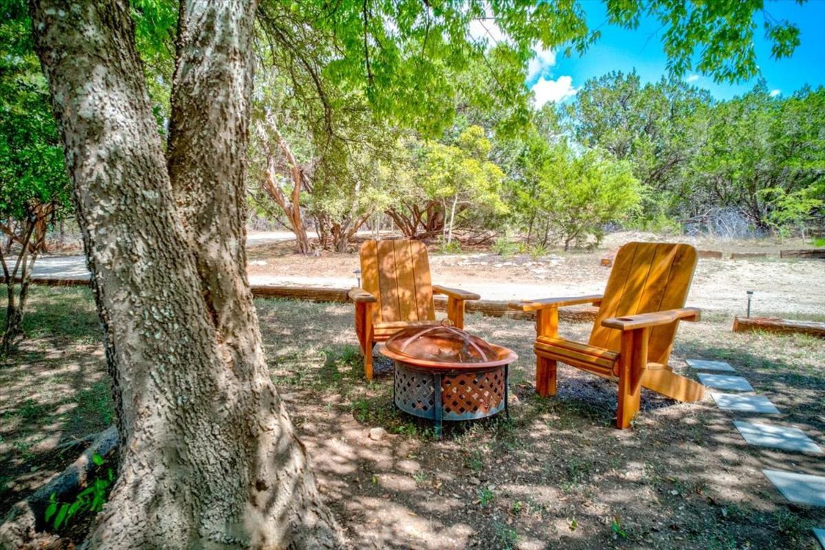 Villa Relaxing Alpaca Ranch Mins From Downtown Wimberley Extérieur photo